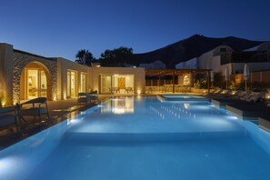 Piscina externa sazonal