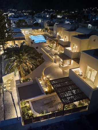 Exterior. Apricus Suites