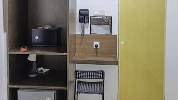 Habitación estándar | Minibar, escritorio, wifi gratis y ropa de cama