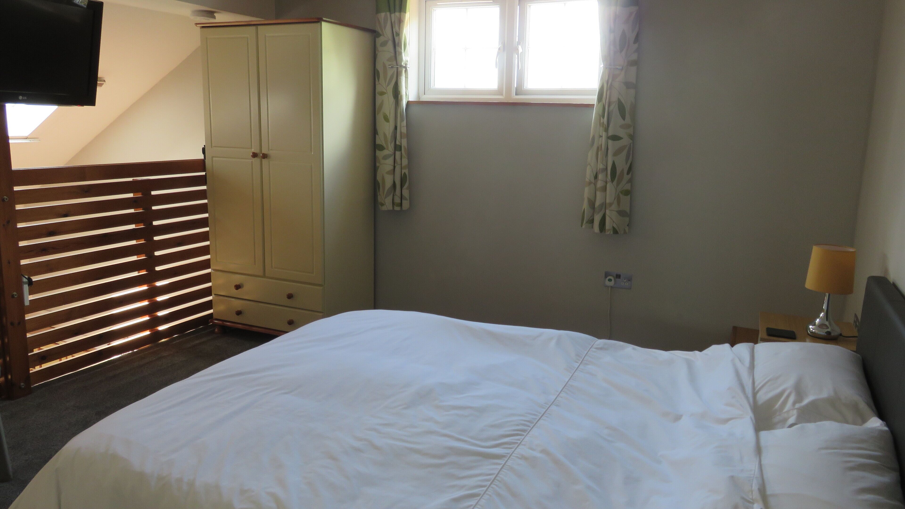 Breakwater Beach Cottage - Direct Beach Access