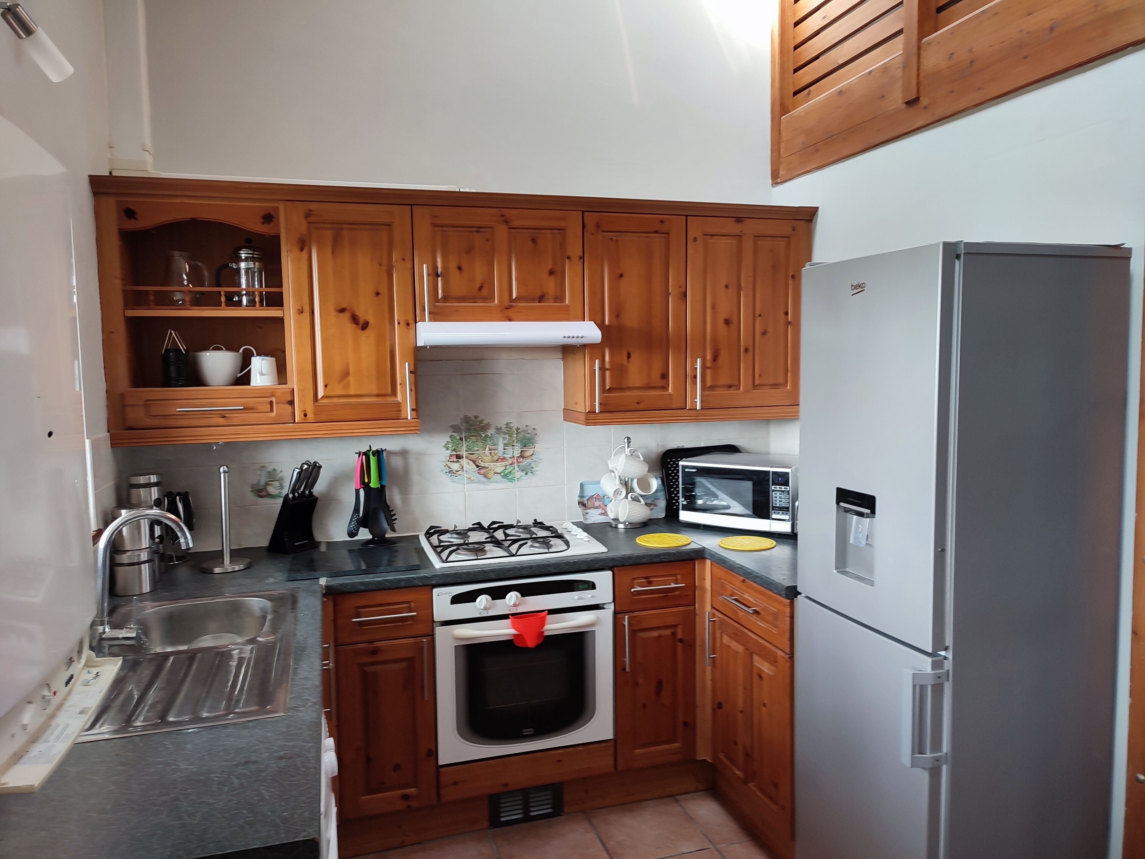 Breakwater Beach Cottage - Direct Beach Access