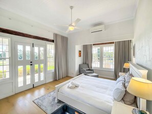 4 habitaciones, tabla de planchar con plancha, internet y ropa de cama 