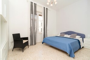 3 bedrooms, WiFi, bed sheets - Bright and central apartment just minutes from Sorrento (Massa Lubrense)