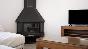 TV og peis