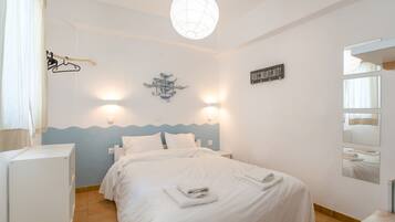 1 bedroom, free WiFi, bed sheets