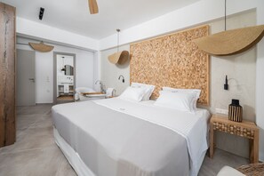 Villa | Ropa de cama hipoalergénica y caja de seguridad en la habitación 