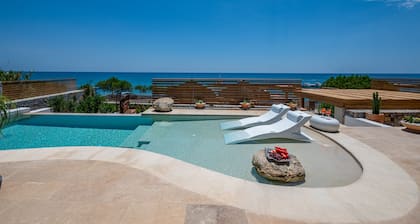 Mneme Suites & Villas