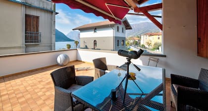 Ferienhaus 'Wakesurfhouse 2' mit Seeblick, privater Terrasse und WLAN