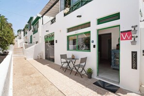 Exterior detail - Vacation Home 'Casa Paula' with Shared Pool and Wi-Fi (Puero del carmen)