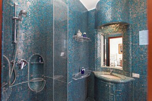 Bathroom - Villa Mattia (Quartu Sant'Elena)