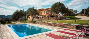 Apartment 'Malamuri 4' with Shared Pool, Terrace & Garden in Budoni