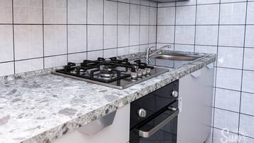 Refrigerador, horno, placa de cocina, lavavajillas