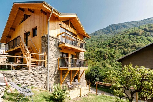 Studio Apartment 'Charmant  2' with Mountain View, Balcony and Wi-Fi