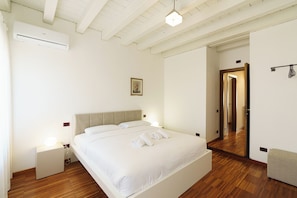 2 bedrooms, soundproofing, free WiFi - Residenza Marconi 1 (Verona)