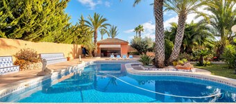 Villa 'Maria Dependance' con piscina privata, Wi-Fi e aria condizionata