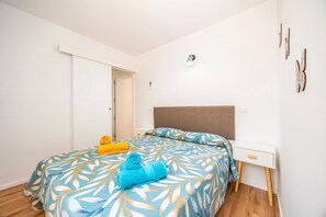 3 sovrum, strykjärn/strykbräda, gratis wi-fi och sängkläder