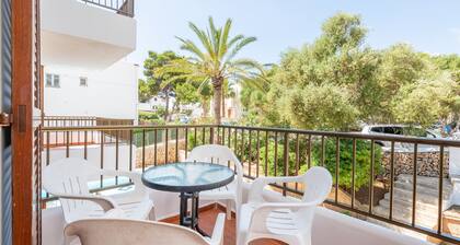 Apartment 'Gran Sol Family 3' with Shared Pool, Wi-Fi and Air Conditioning