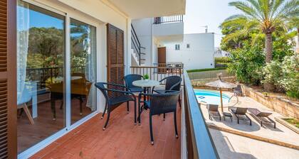 Apartment 'Gran Sol Family 3' with Shared Pool, Wi-Fi and Air Conditioning