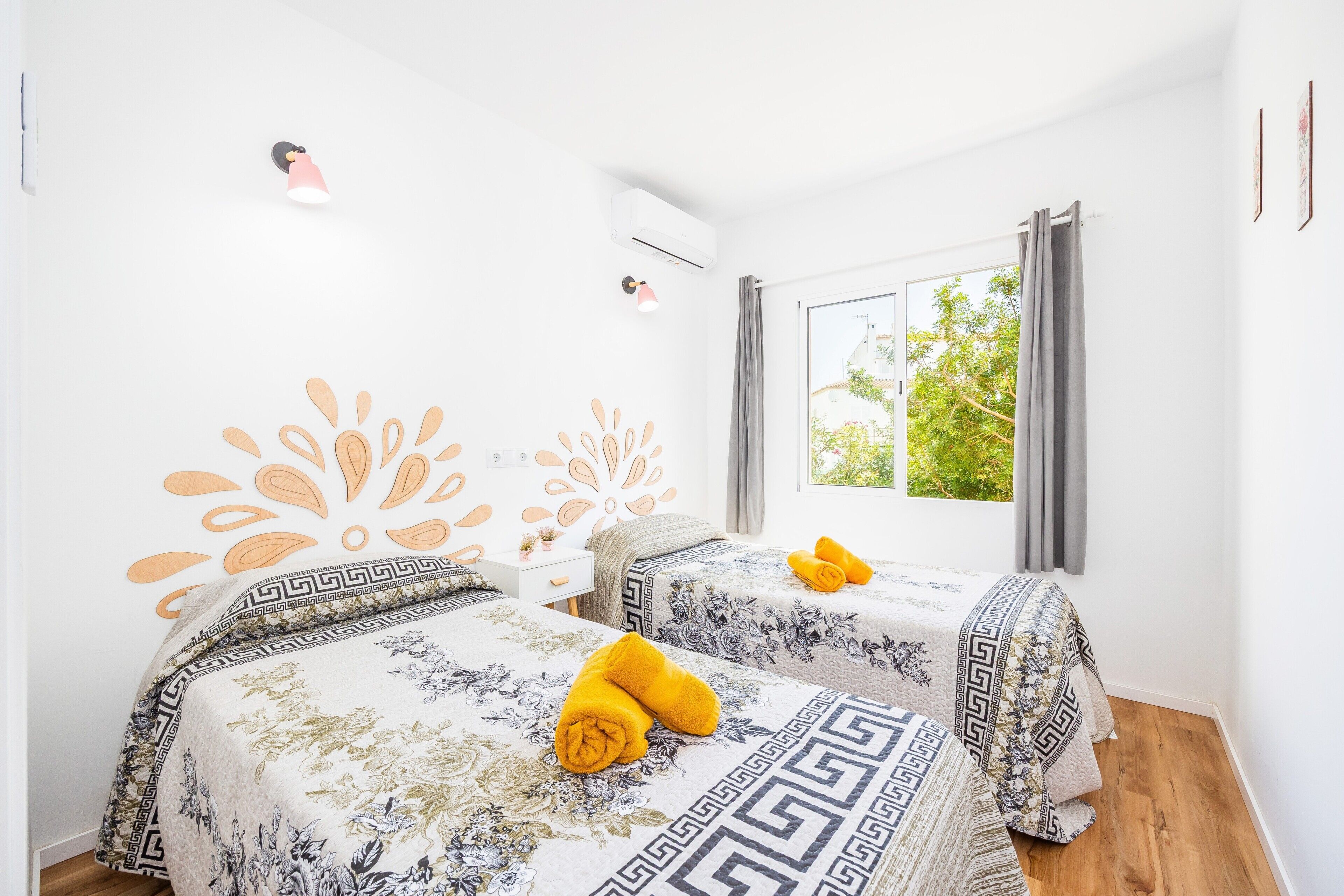 3 chambres, fer et planche à repasser, Wi-Fi gratuit, draps fournis