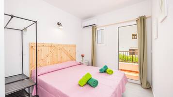 3 dormitorios, tabla de planchar con plancha, wifi gratis y ropa de cama