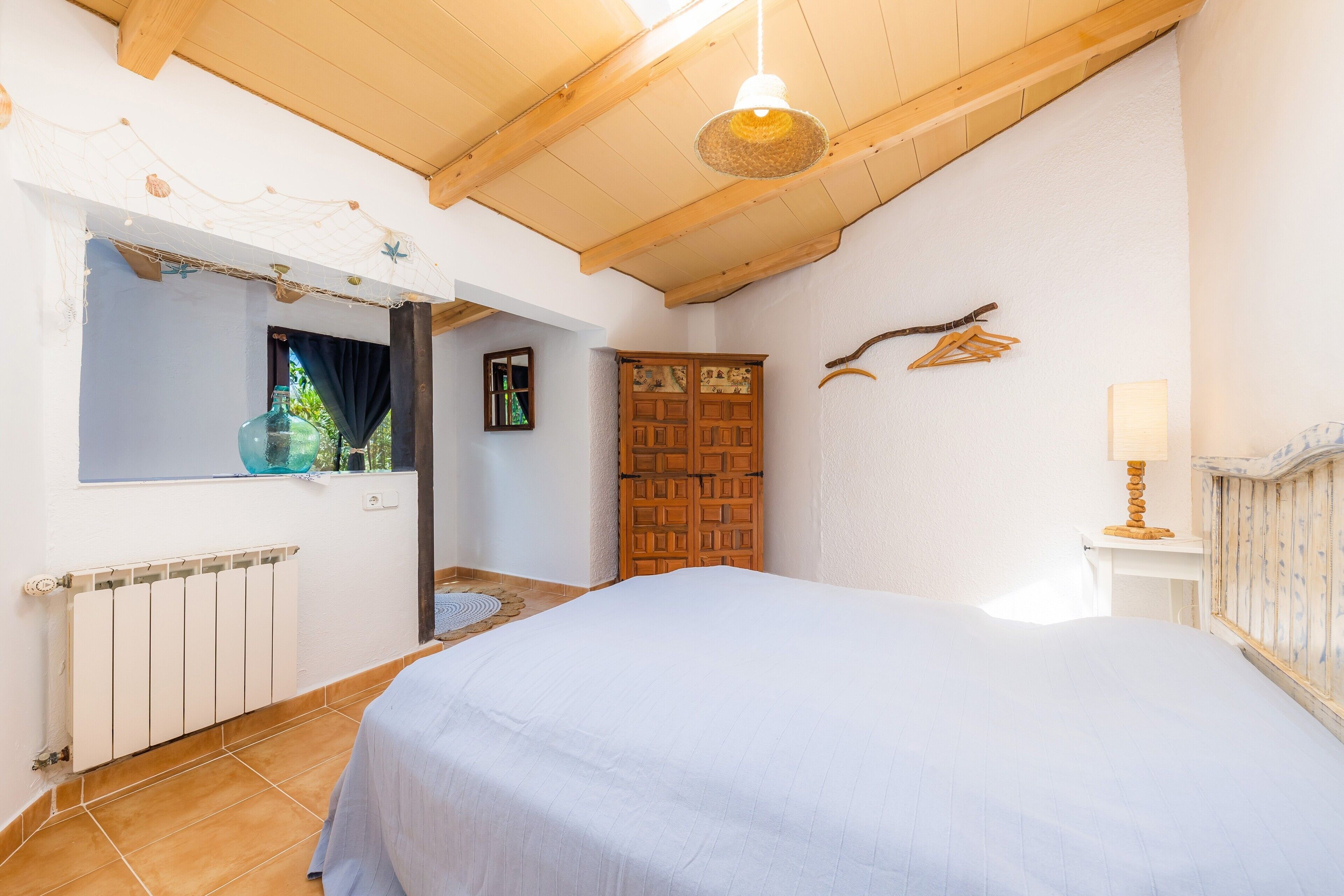 1 chambre, accès au Wi-Fi (inclus), literie fournie