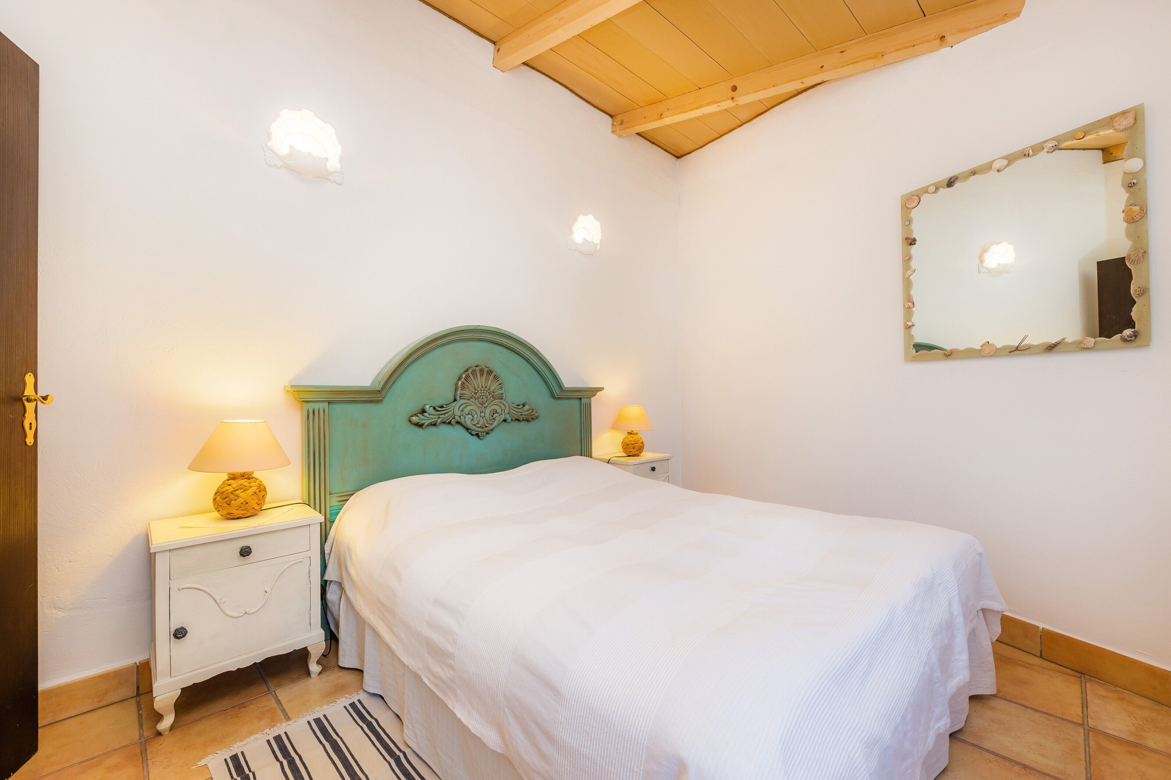 1 camera, ferro/asse da stiro, Wi-Fi gratuito, lenzuola