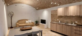 Apartment 'Tena - Arco Pronti' with Mountain View, Wi-Fi and Air Conditioning