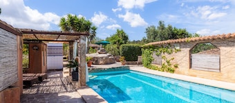 Apartment "Junior Suite Adults Only Mallorca" with Mountain View, Shared Pool & Wi-Fi