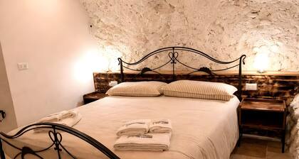 Apartment 'Cafuorchie - Arco Pronti' with Mountain View, Wi-Fi and Air Conditioning