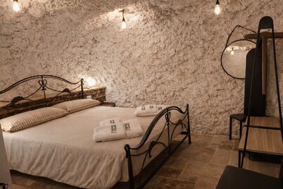 Apartment 'Cafuorchie - Arco Pronti' with Mountain View, Wi-Fi and Air Conditioning