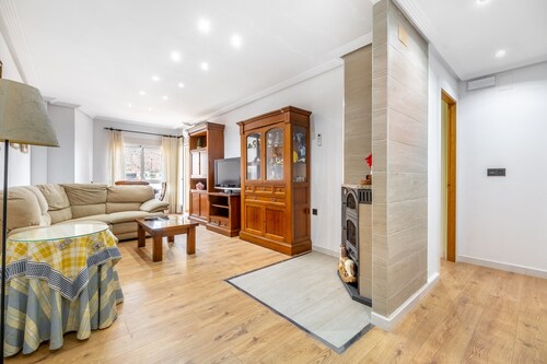 Apartment 'La Gimena ' with Balcony and Air Conditioning