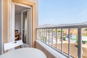 Property grounds - Apartment 'La Gimena ' with Balcony and Air Conditioning (Orihuela)