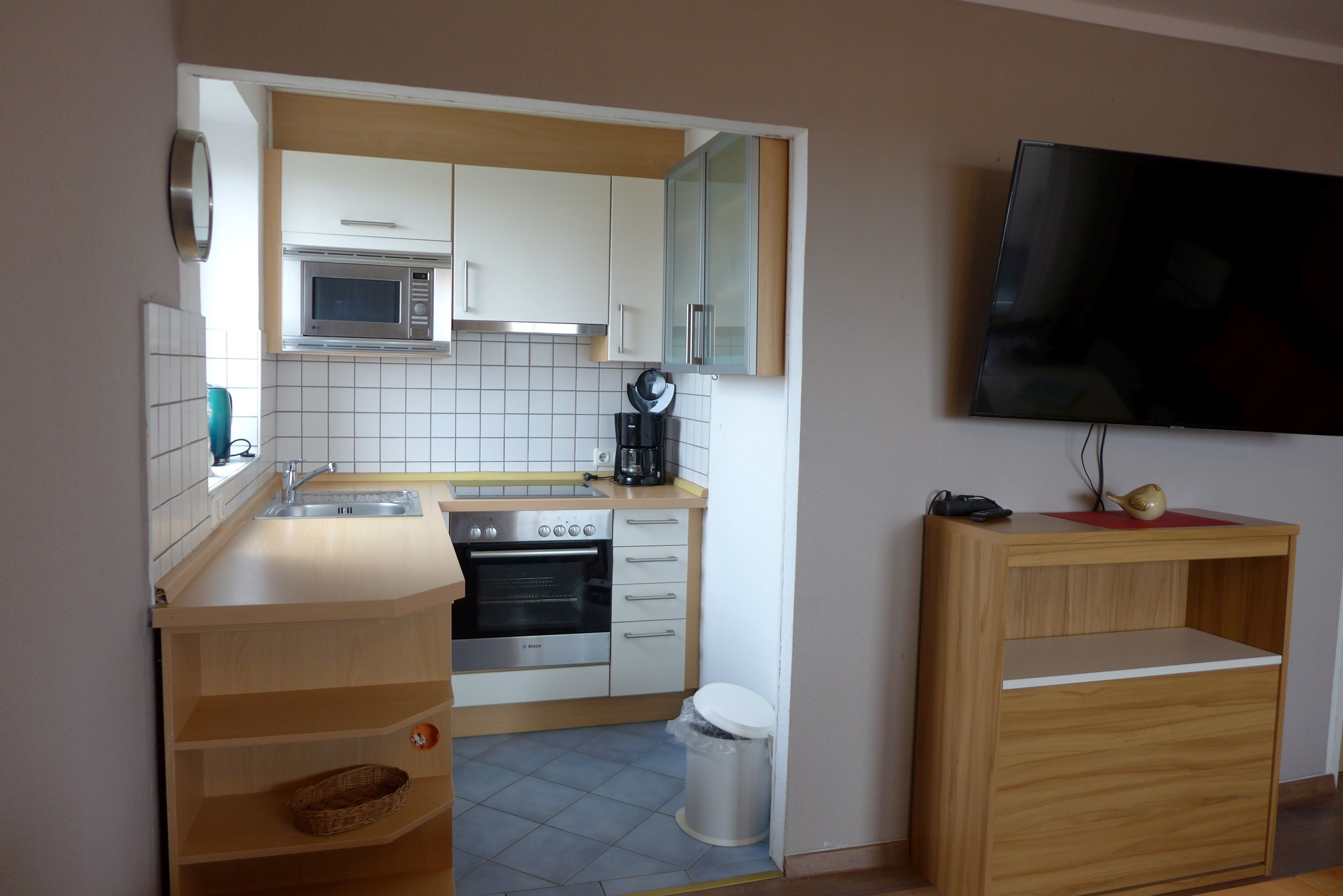 Control board for 4 people on the 5th floor with a balcony for the afternoon sun