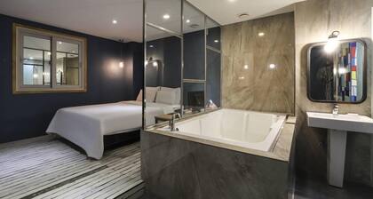 H2 Hotel