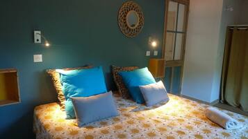 2 slaapkamers, een strijkplank/strijkijzer, reisbedje, gratis wifi