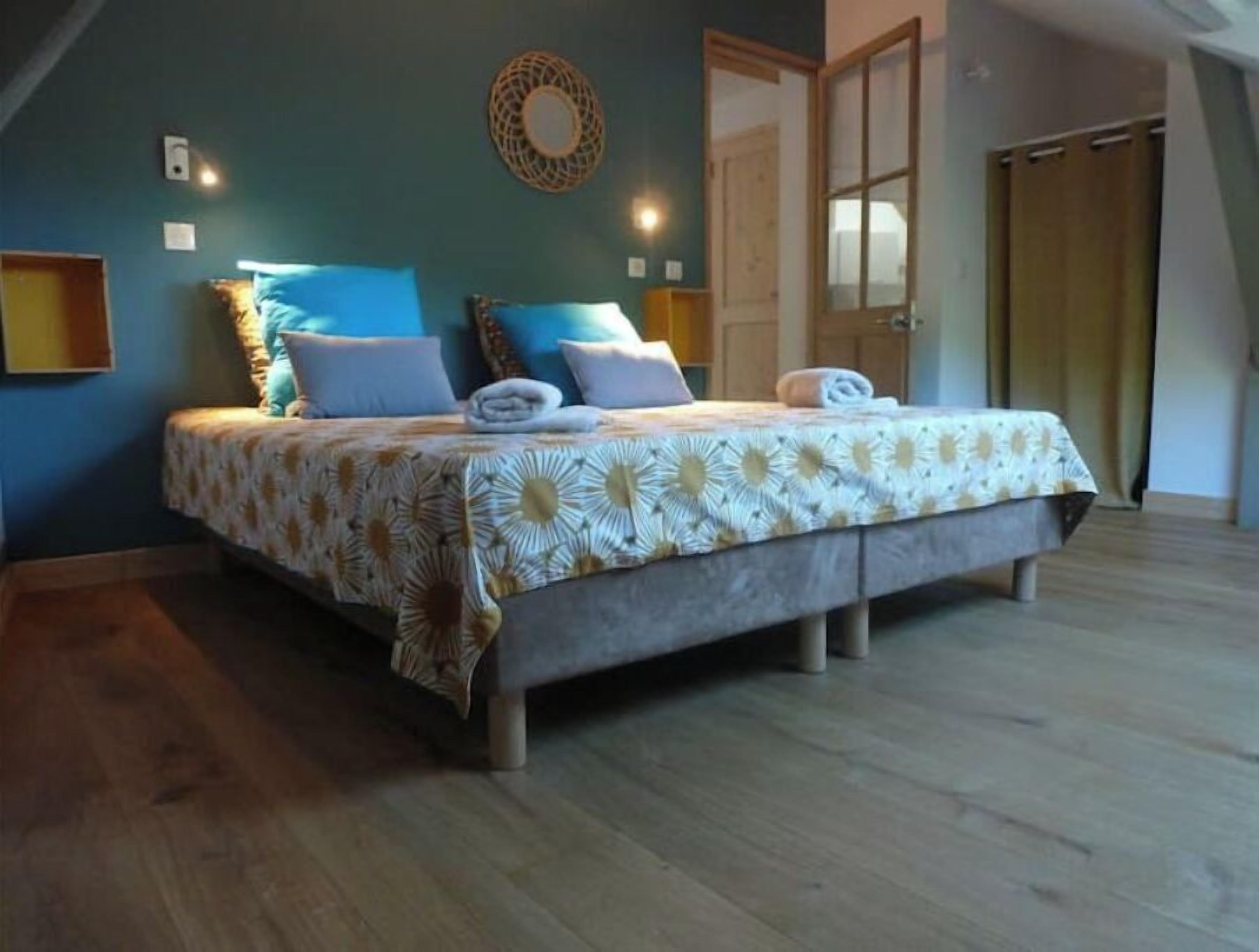 2 slaapkamers, een strijkplank/strijkijzer, reisbedje, gratis wifi