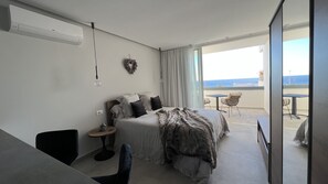 1 dormitori, caixa forta a l'habitació, wifi gratuïta i roba de llit