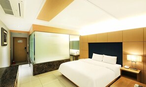 豪華雙人房 | 獨特設計、獨特裝修、免費 Wi-Fi、床單