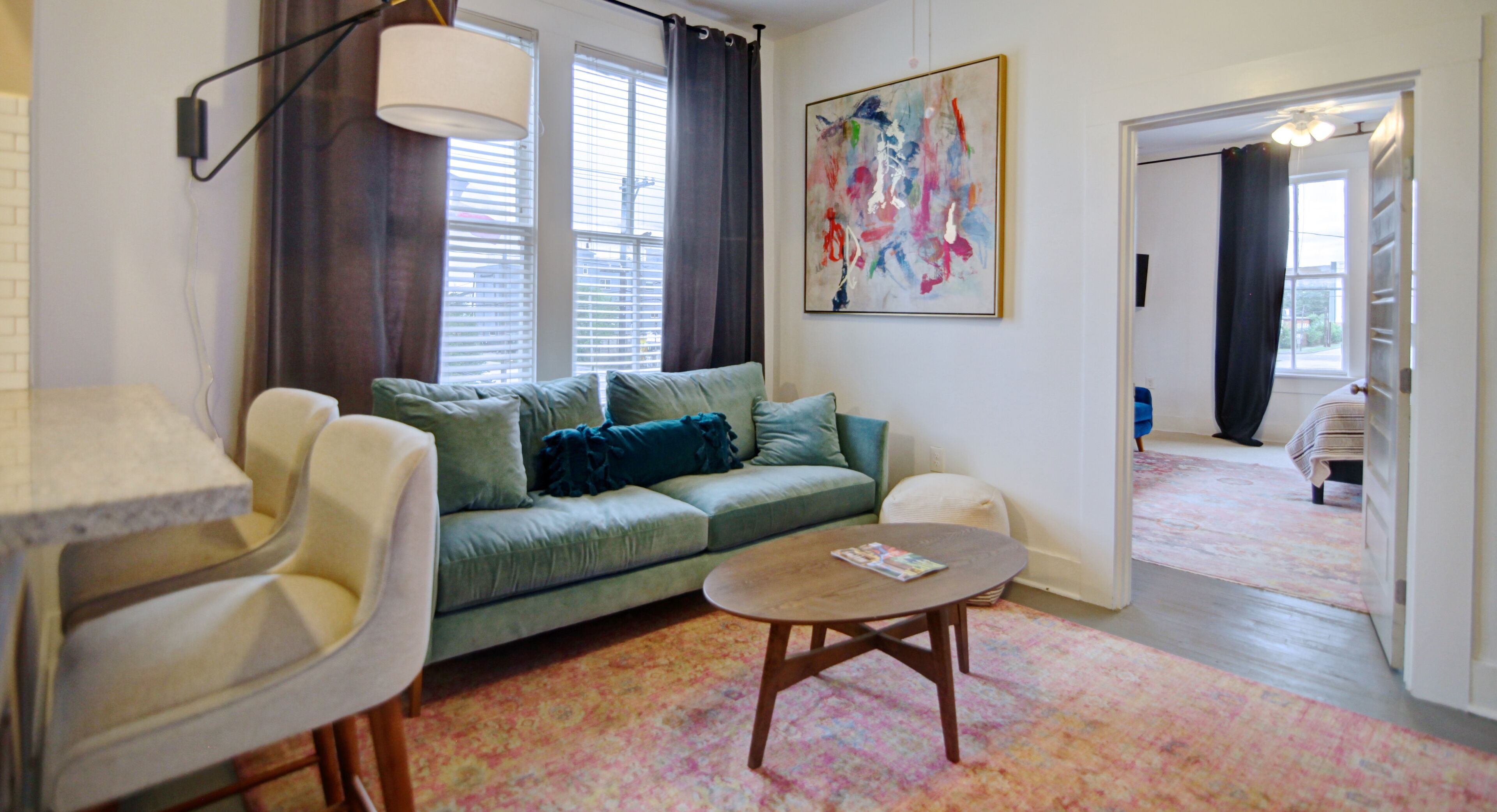 Leeland Sunrise Loft - Walk to GRB and Toyota Ctr