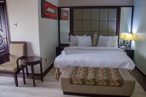 Habitación individual Deluxe | Escritorio y wifi gratis 