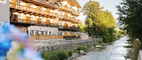 Fachada de la propiedad