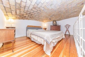 Iron/ironing board, free WiFi, bed sheets - Termini Station Cozy Nest (Roma)