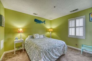 2 bedrooms, iron/ironing board, travel cot, free WiFi