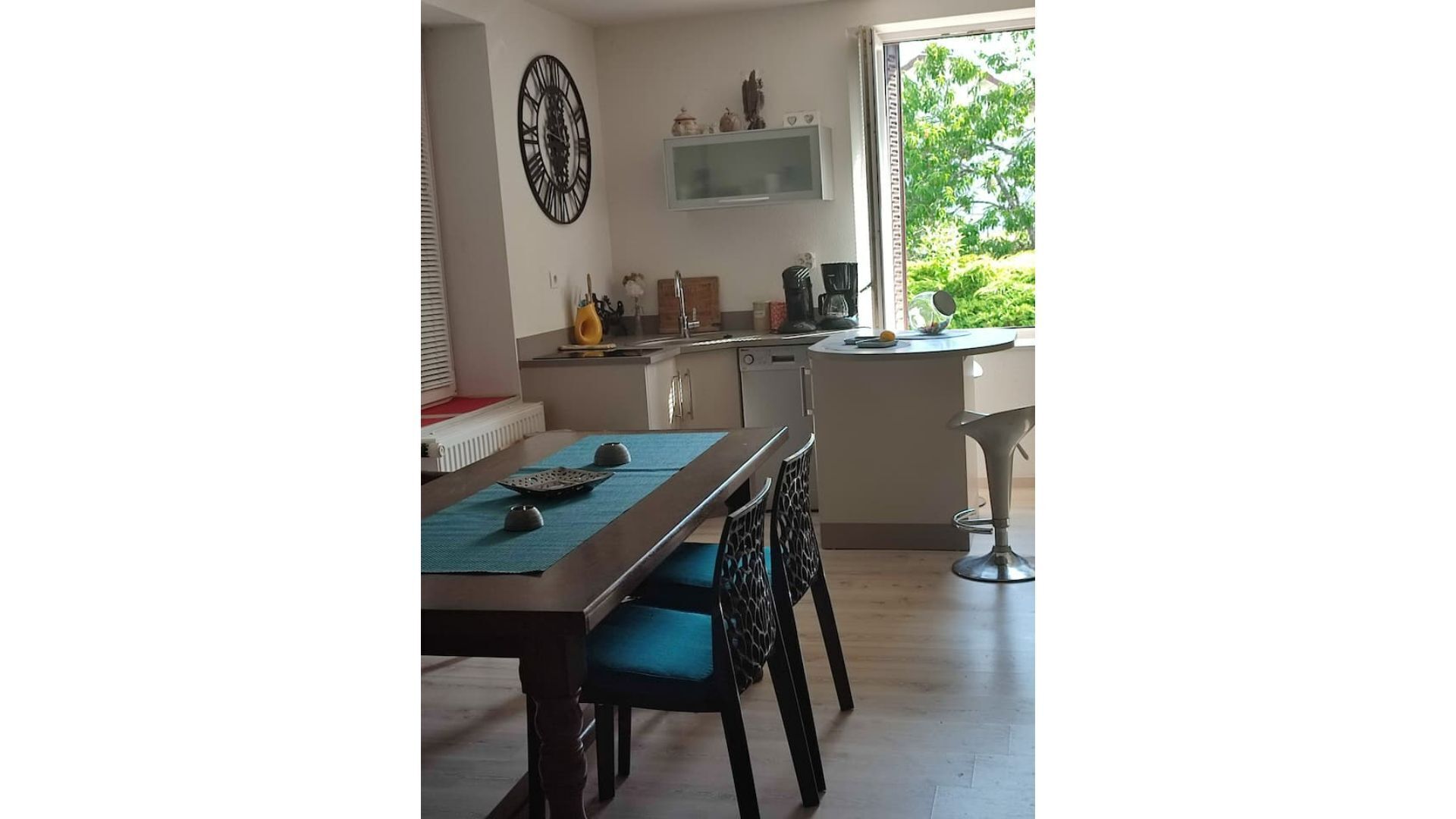 studio entrée indépendante dans maison de campagne