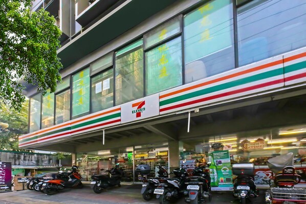Mặt tiền nơi lưu trú