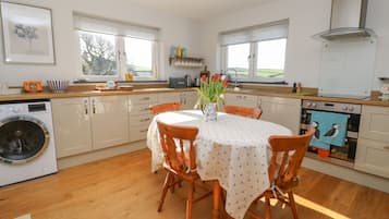 Fridge, dishwasher, electric kettle, toaster