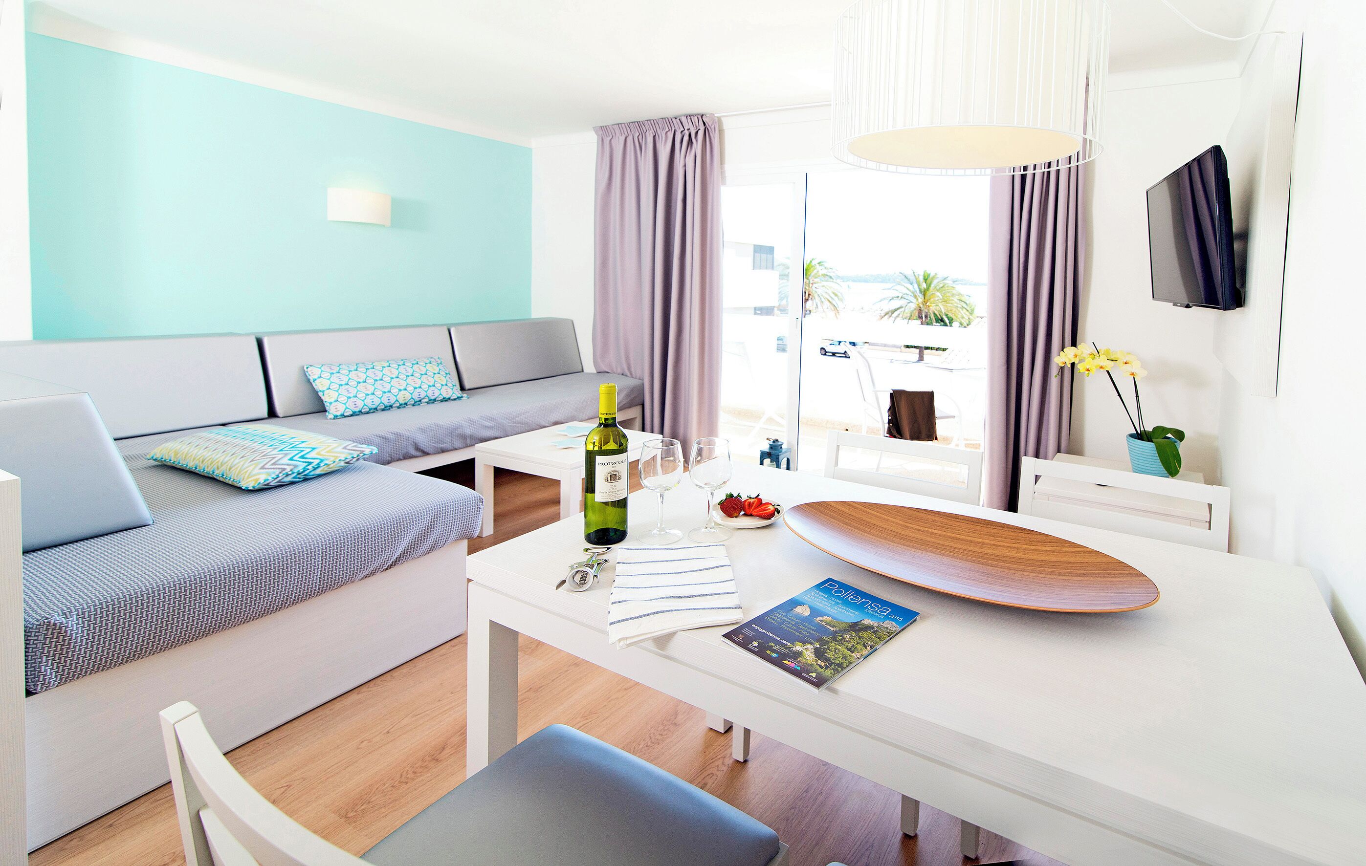 Apartment, 1 Schlafzimmer, Balkon, Meerblick | Wohnbereich
