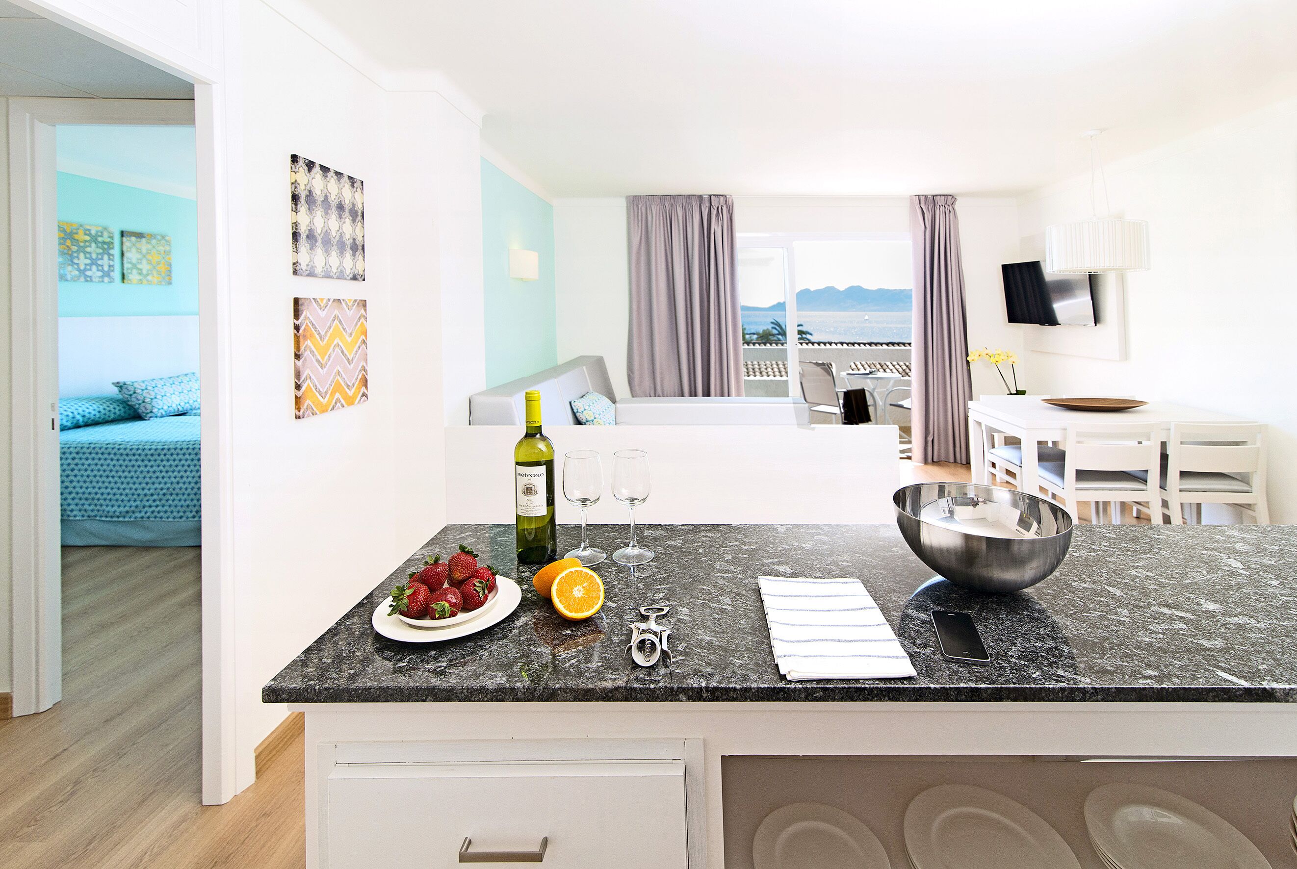 Appartement, 1 slaapkamer, balkon, uitzicht op zee | Woonruimte