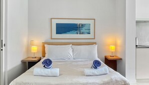 1 bedroom, iron/ironing board, internet, bed sheets