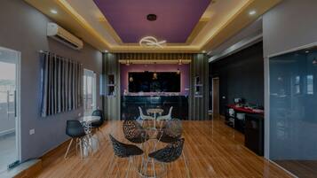 Desayuno buffet diario (IDR 2 por persona)